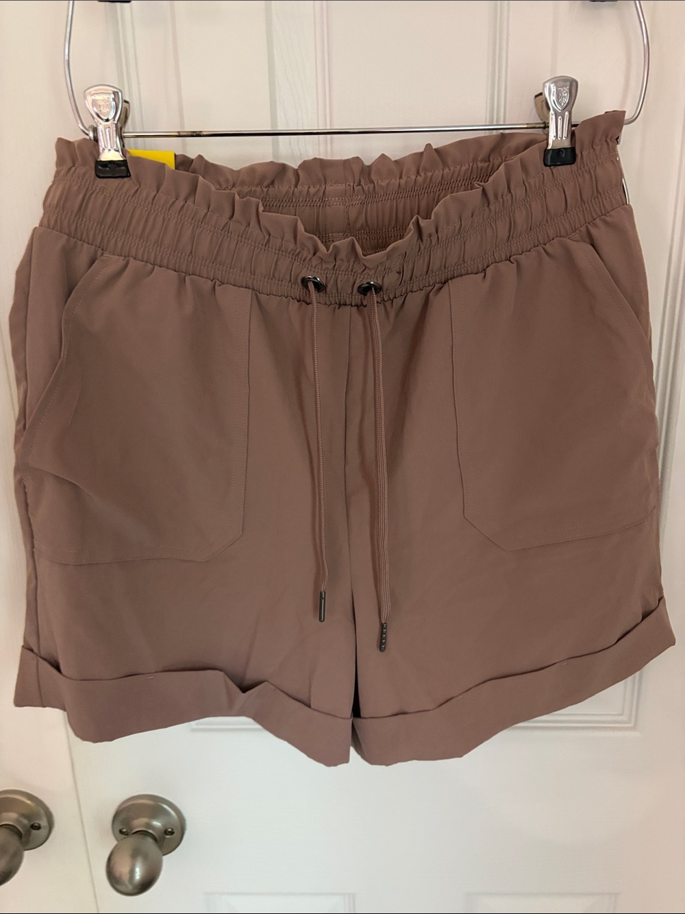Danskin High Waist Drawstring Utility Shorts in Mauve Brown